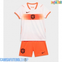 Camisa de time de futebol Países Baixos Replicas 2º Equipamento Infantil Mundo 2026 Manga Curta (+ Calças curtas)